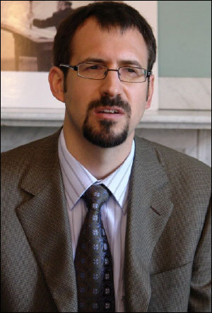토마스 젠 교수는 2007년 8월부터 하버드대 '논증적 글쓰기 수업'을 총괄 지휘하고 있는 글쓰기 전문가다.