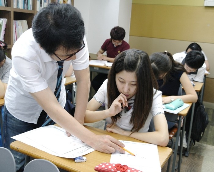 신우성학원 수업 장면.