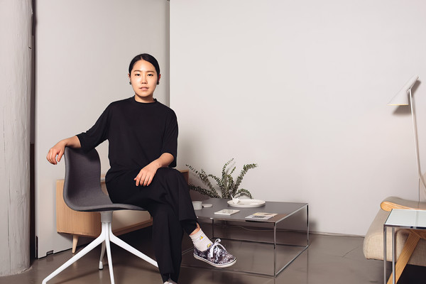 작가 여다연.