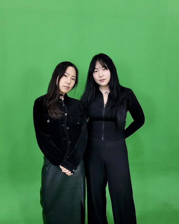 작가 여다연-이예리나(오른쪽).
