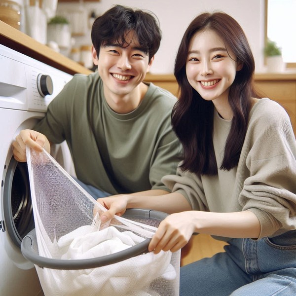 대형 세탁망에 미라클슬립을 뒤집어 넣고 울코스 울샴푸로 세탁하면 된다.