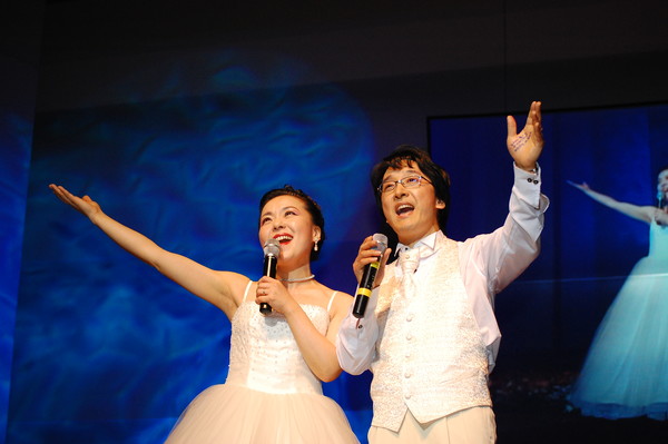 2008년 4월 26일(이요한 감독, 양재희 교수) 웨딩콘서트 장면.